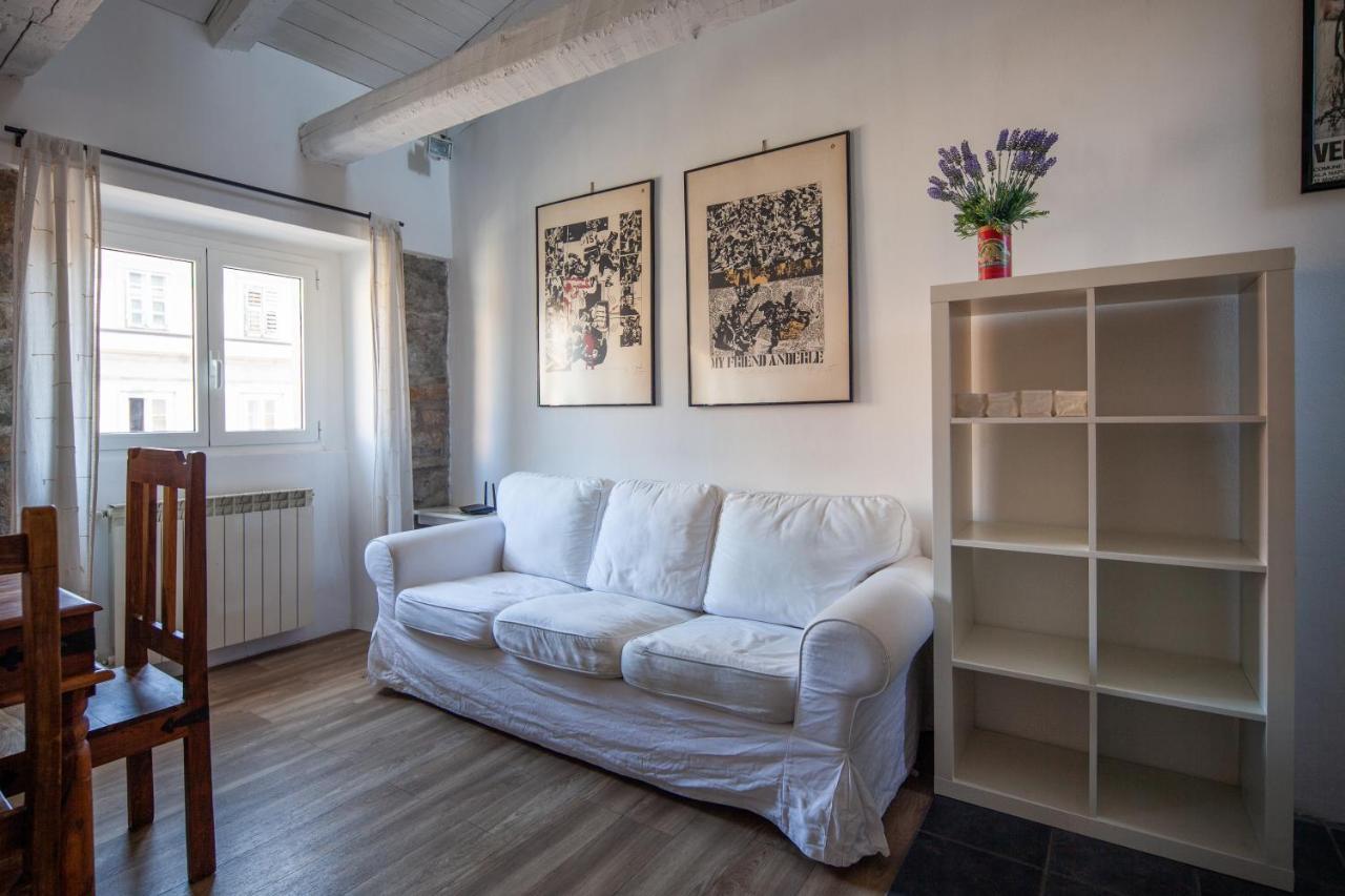 Serravallo'S Apartments Big Триест Экстерьер фото