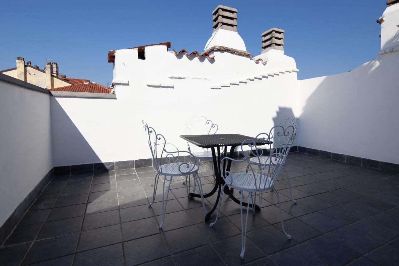 Serravallo'S Apartments Big Триест Экстерьер фото