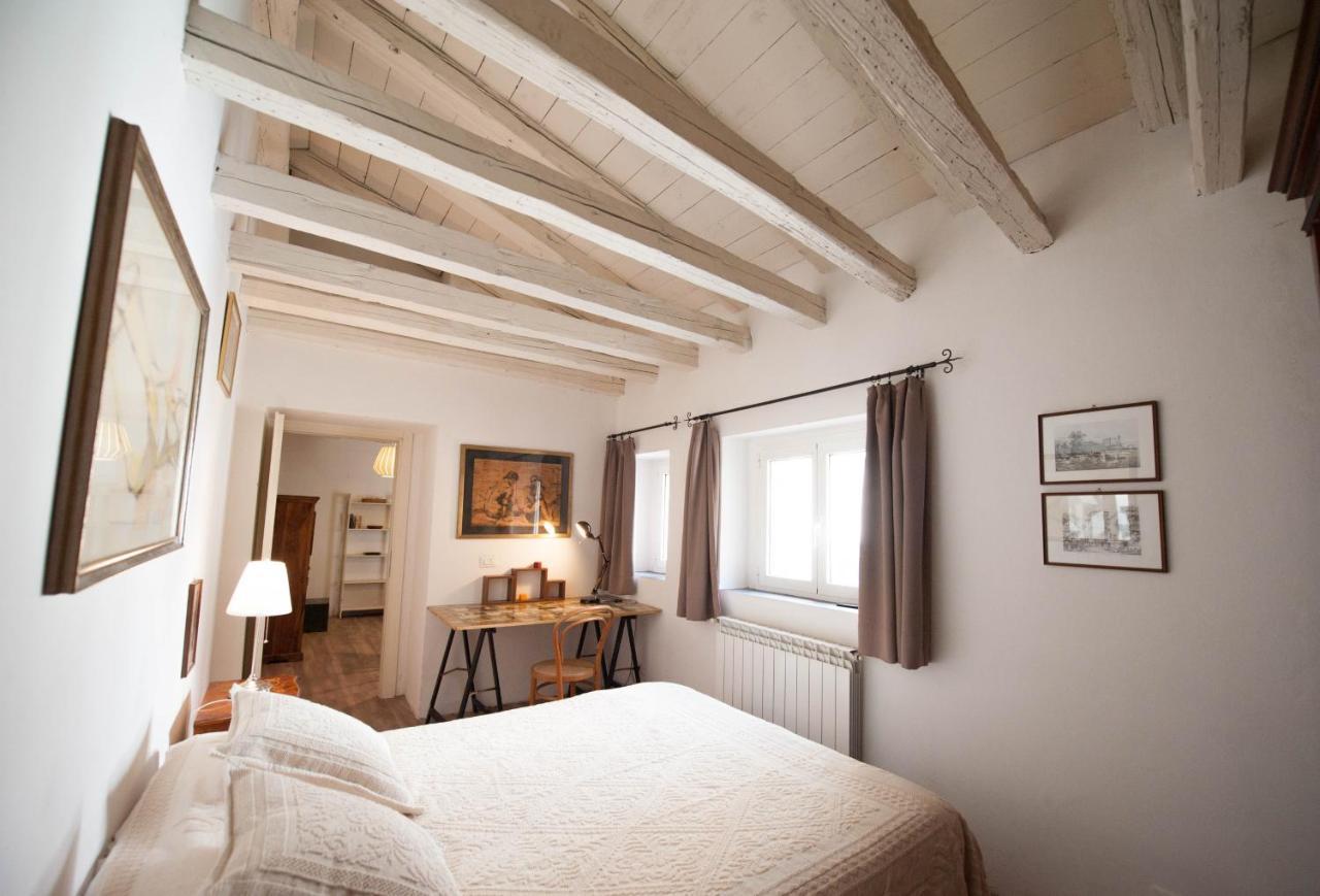 Serravallo'S Apartments Big Триест Экстерьер фото