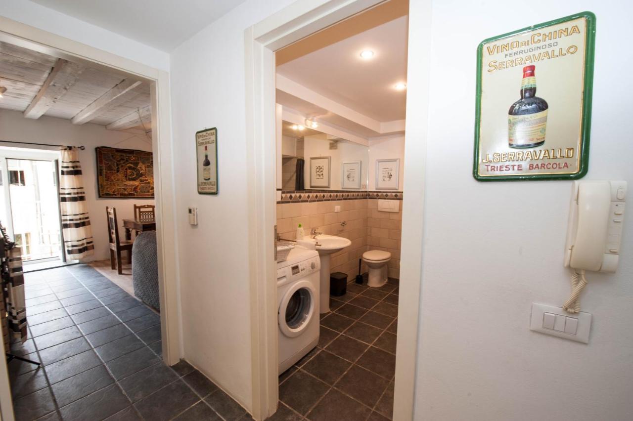 Serravallo'S Apartments Big Триест Экстерьер фото