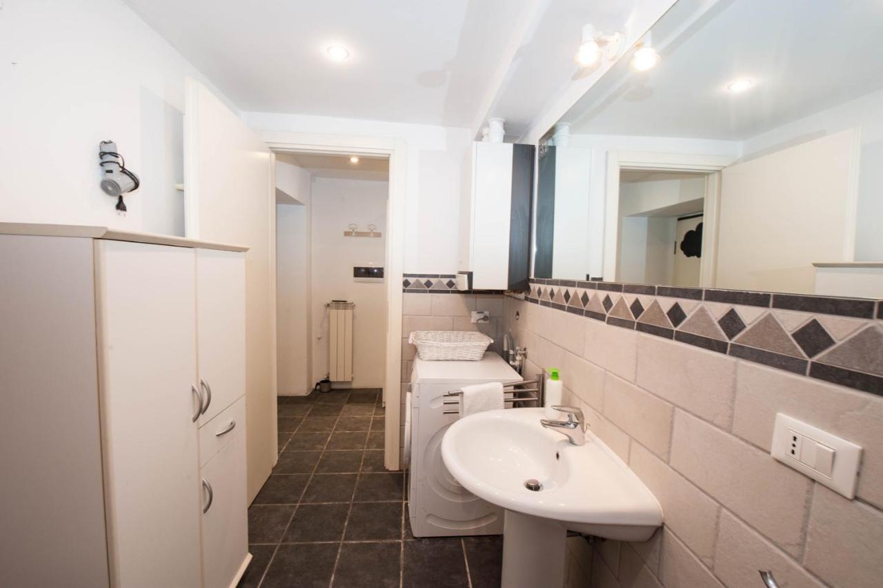 Serravallo'S Apartments Big Триест Экстерьер фото