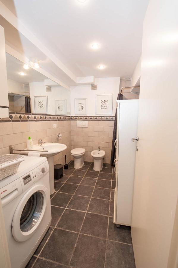 Serravallo'S Apartments Big Триест Экстерьер фото